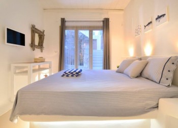 Villa Galatia Bedroom